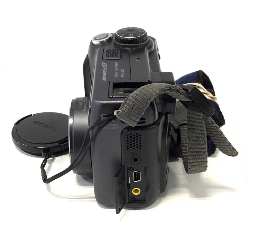 Vintage Sony Cyber-shot DSC-S85 4.1MP Digital Camera w/ Bag + Memory Sticks