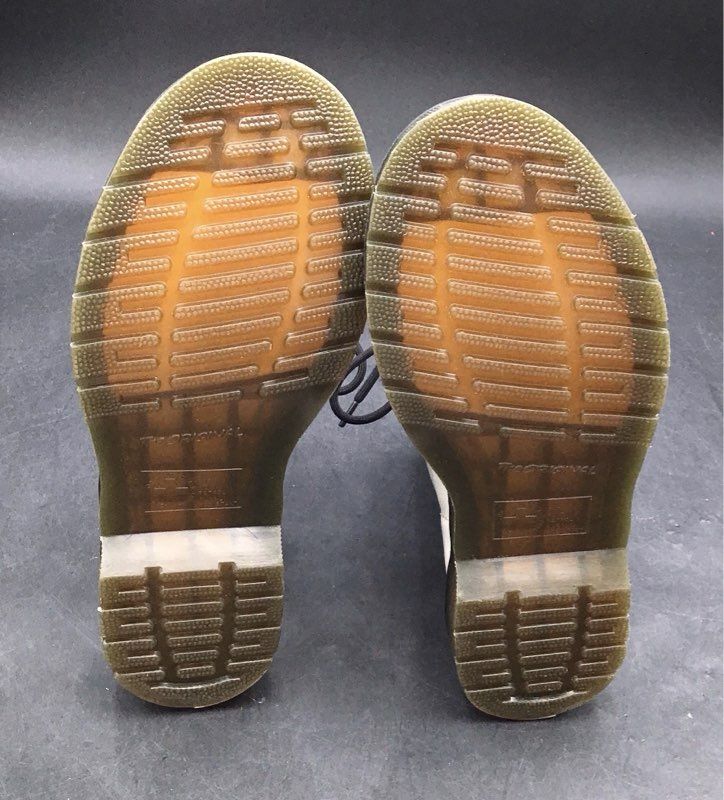 Dr. Martens 1460 White Smooth Leather 8-Eye Lace Up Boots Women's Size 8