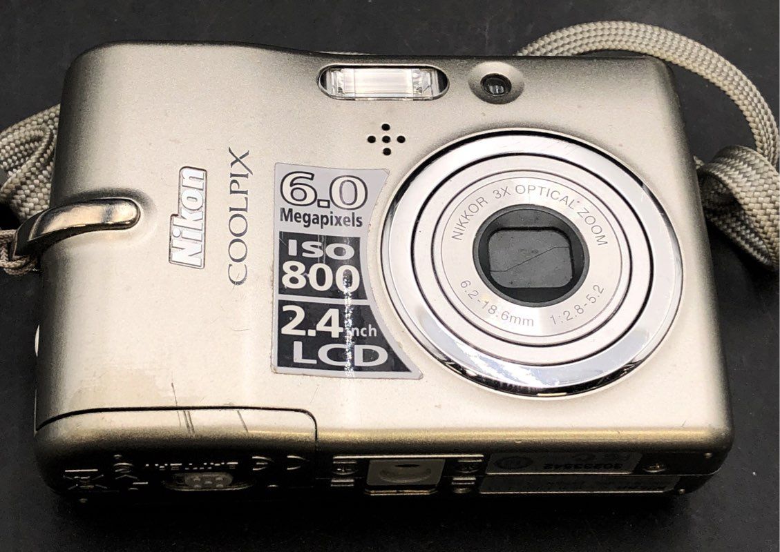 Nikon Coolpix L11 6.0 MP Compact Digital Camera