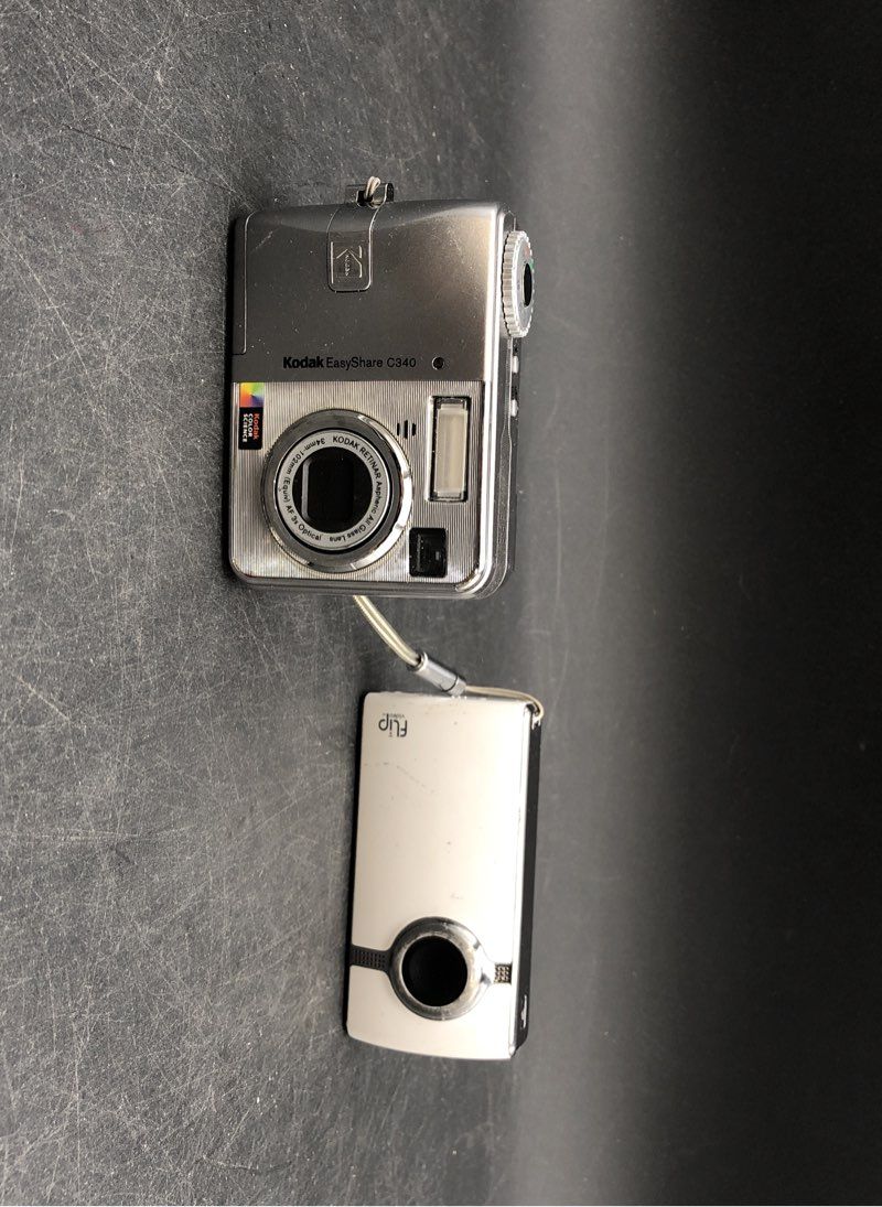 Vivitar Toshiba Kodak EasyShare C340 & More Point & Shoot Cameras Lot