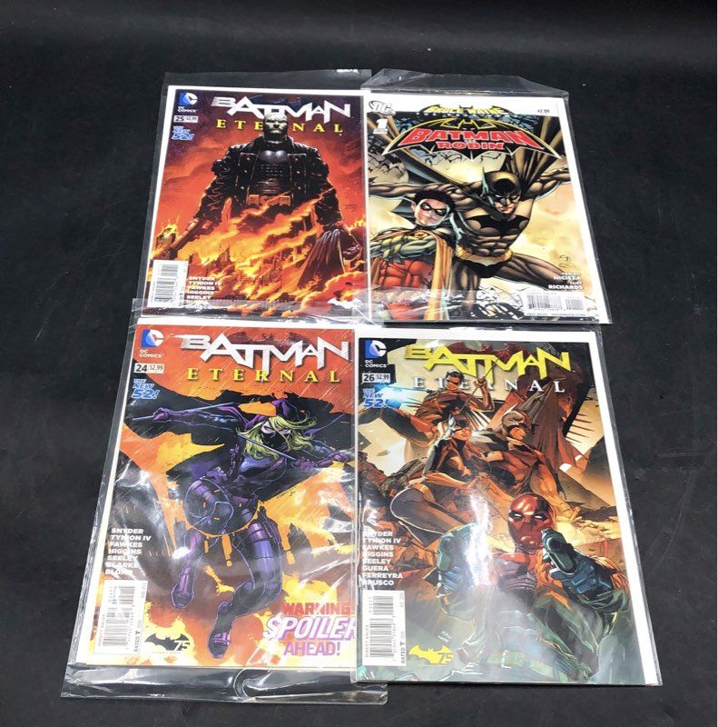 Comic Book Lot DC Comics 1980s-2010s Superhero Batman Flash 25 Comics