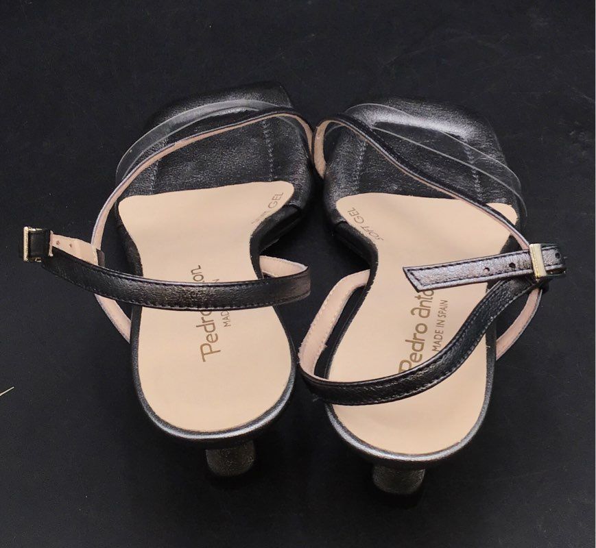 Pedro Antón Pewter Metallic Square Toe Clear Strap Heeled Sandals Size 38 New