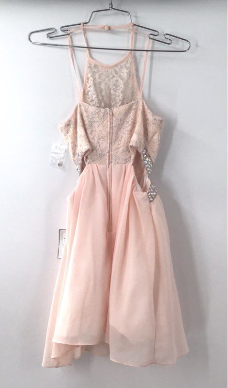 B. Darlin Women's Blush Lace Embellished Cutout Halter Dress NWT Sz 1/2