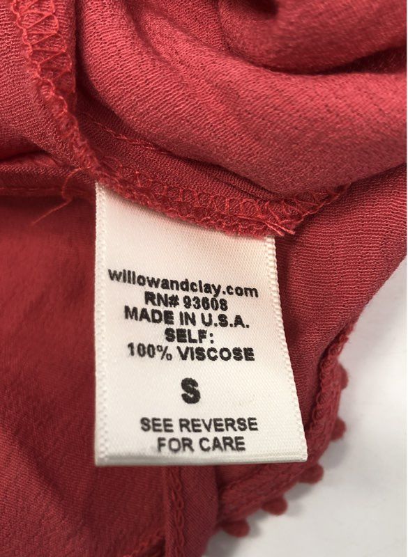 Willow & Clay Women's Red Ruffle Deep V-Neck Pom Pom Hem Blouse Top NWT Sz S
