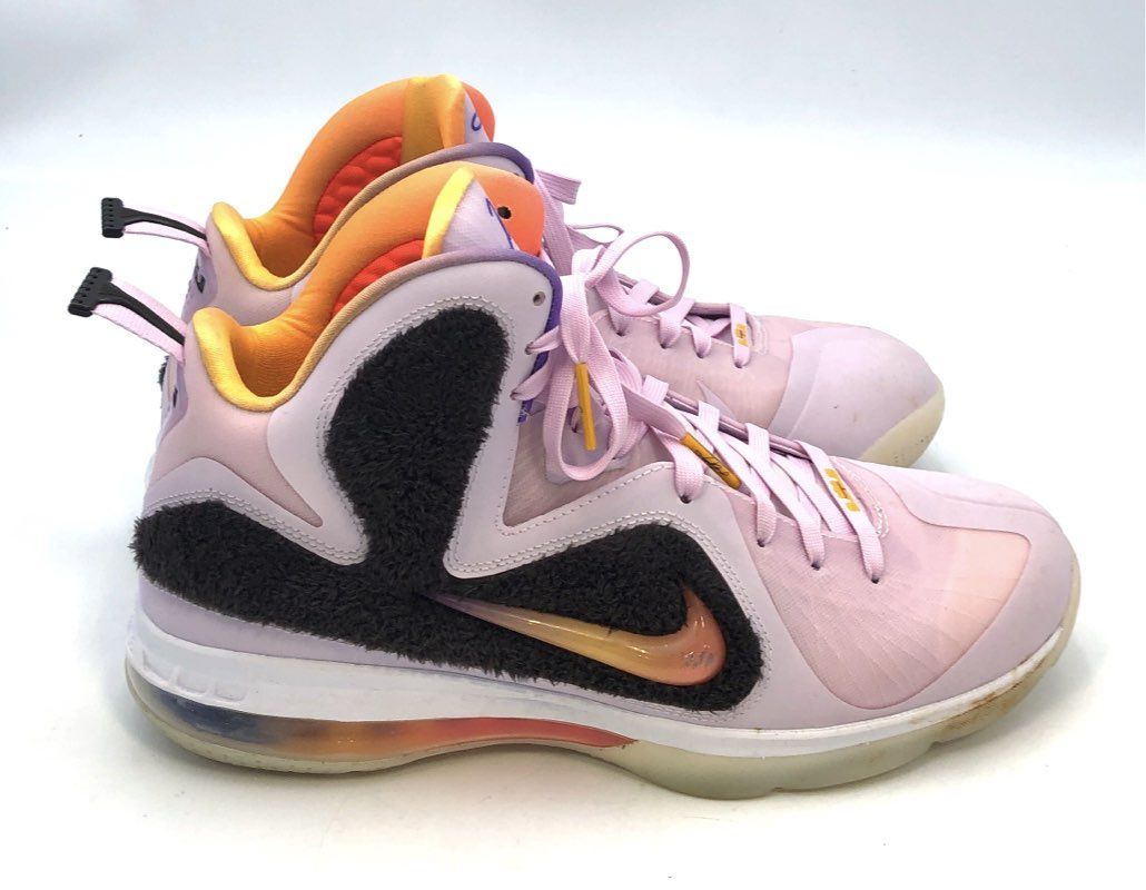 Nike LeBron 19 Teddy Bear Pink Orange Fuzzy Basketball Shoes Size 10.5