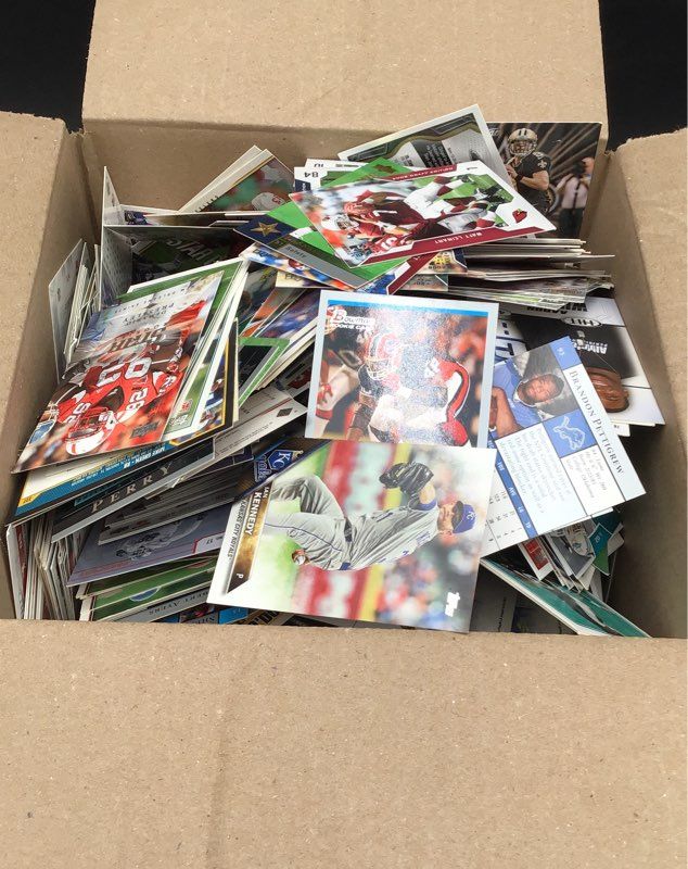 6.4 lbs. Lot Of Football NFL Cards. Medium Box, Unsorted