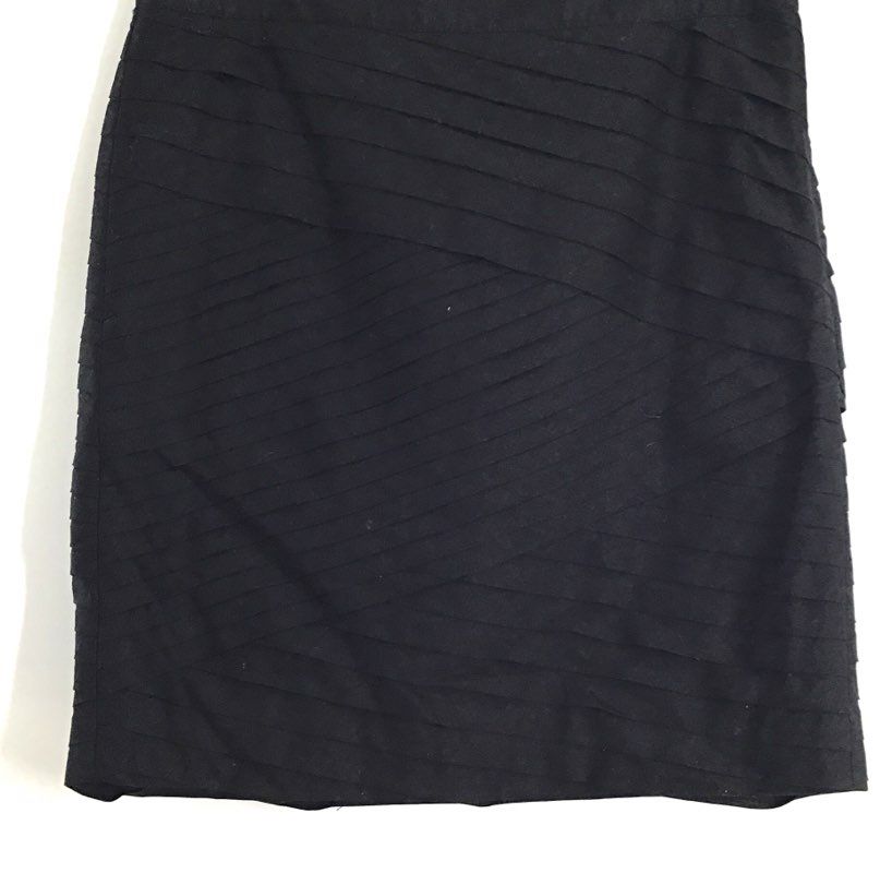 White House Black Market Women's Black Tiered Pleated Pencil Skirt Size 2 NWT