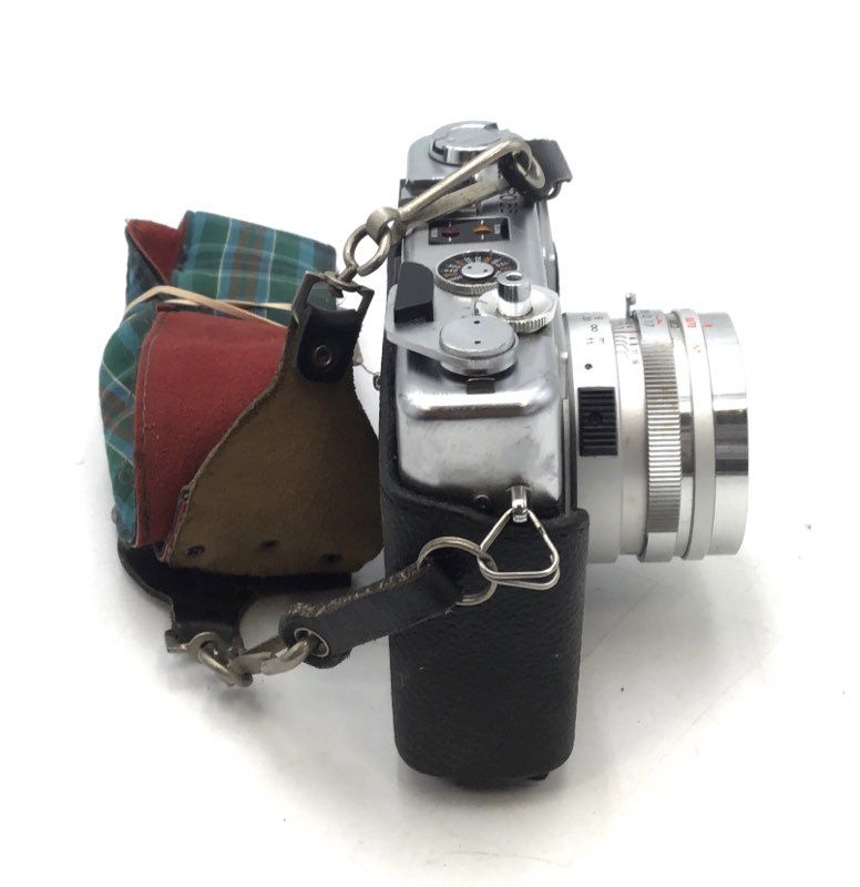 Vintage Yashica Electro 35 35mm Rangefinder Film Camera 45mm f/1.7 Lens