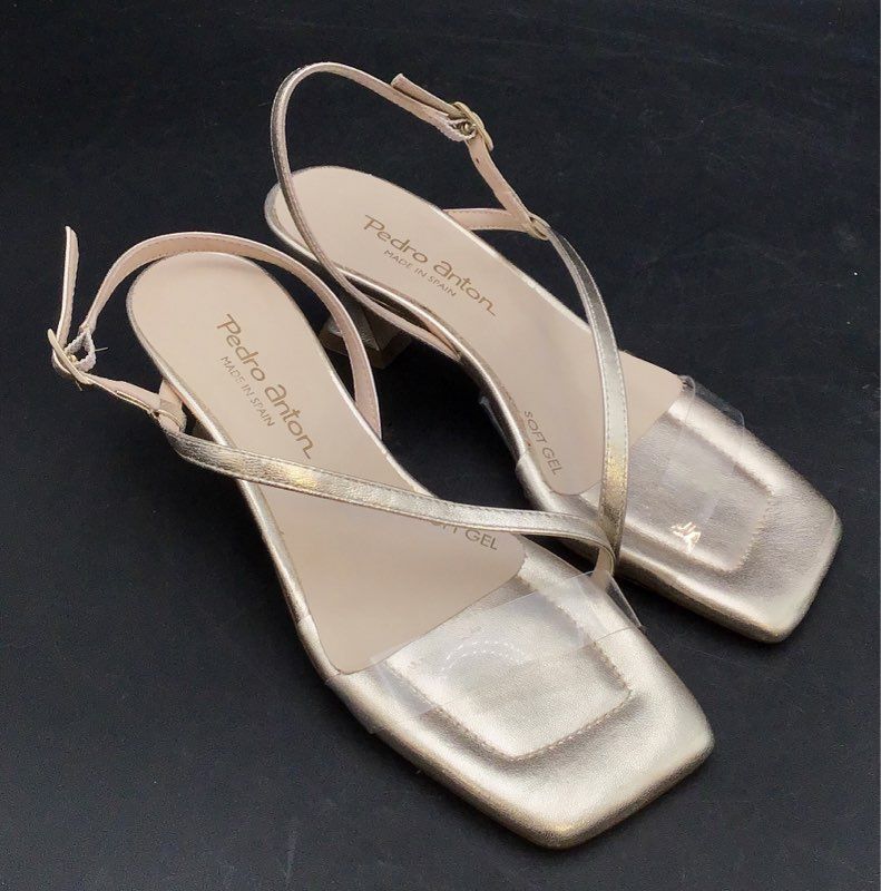 Pedro Anton Champagne Rose Vinyl Square Toe Slingback Heels Sandals Sz EU 36