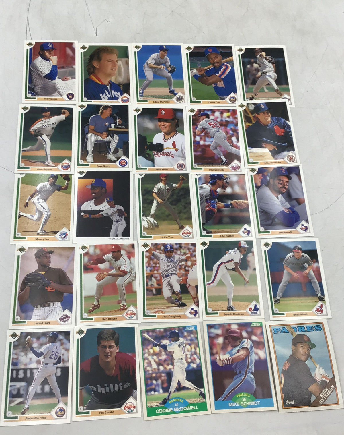 Lot of Baseball MLB Trading Cards. Medium Box, Unsorted