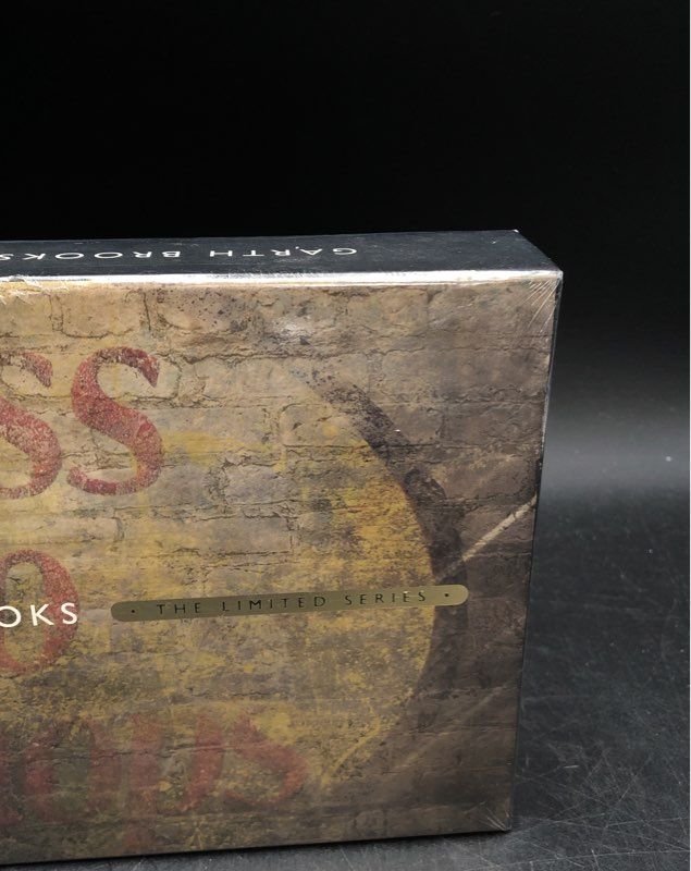 New Garth Brooks Bass Pro Shop Edition The Limited Series 7-Disc CD Box Set
