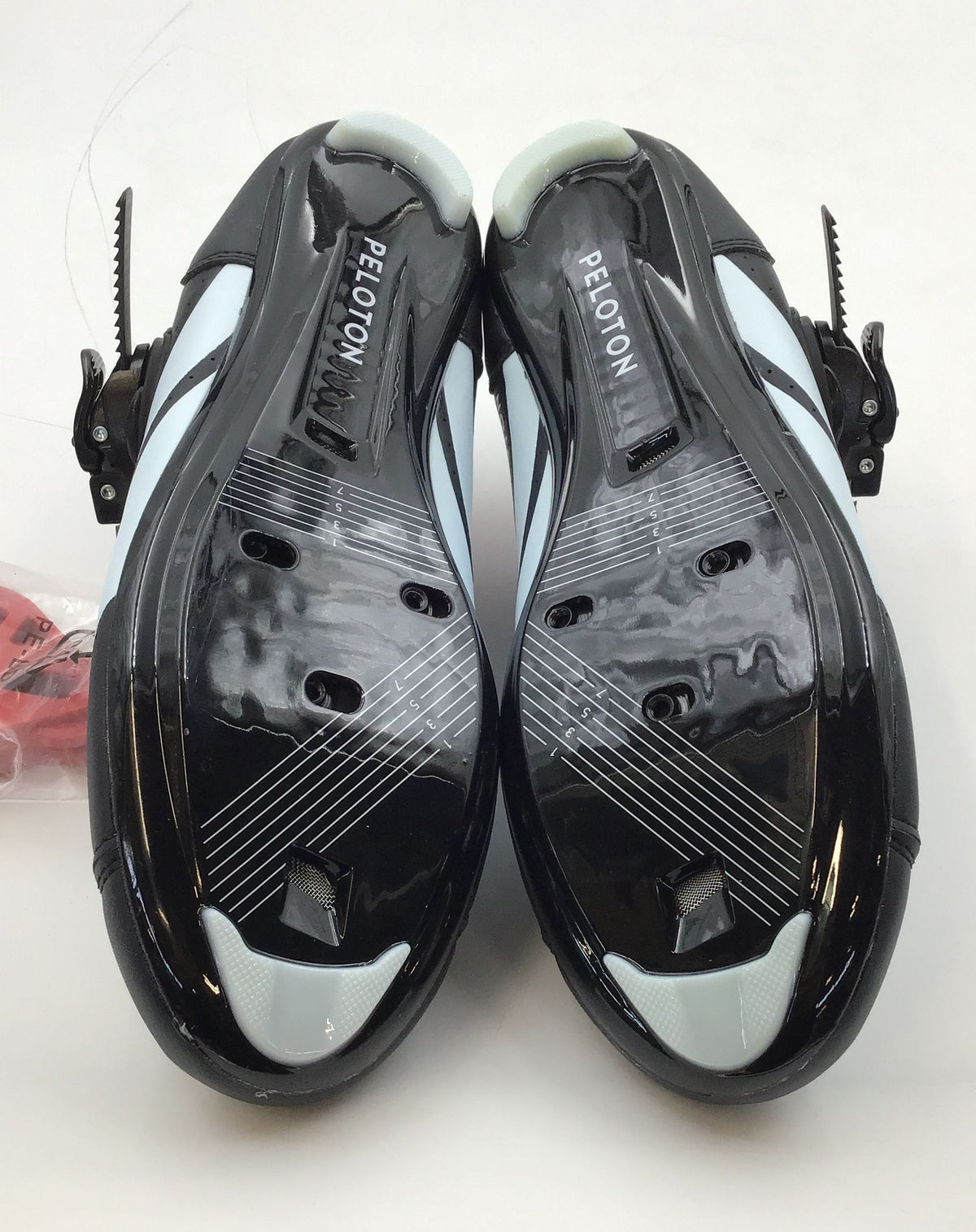 New Peloton Men&#39;s Black Low-Top Cycling Shoes - Size EUR 42