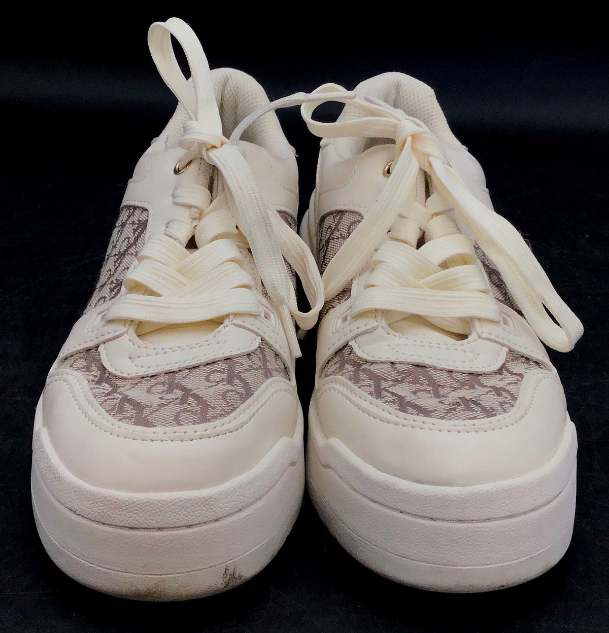 Calvin Klein Women's White Beige Athletic Shoes - Size 7M