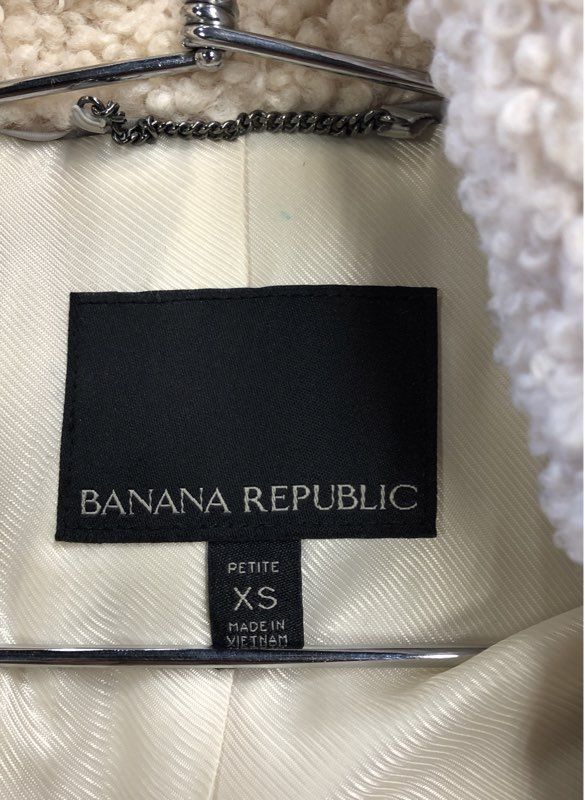 Banana Republic Women's Tan Sherpa Teddy Jacket - Size XS