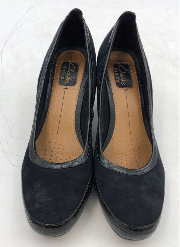 Clarks Women&#39;s Black Slip-On Pump Heel - Size 9.5M