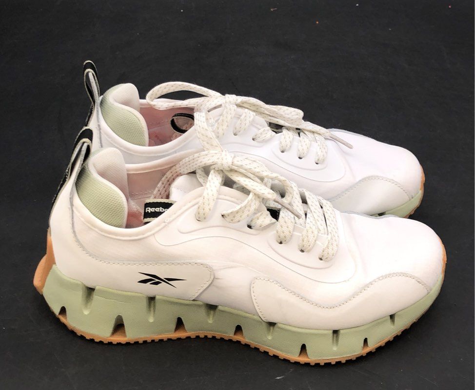 Reebok Zig Dynamica 4 White Pale Green Gum Running Shoes Women's Size 7.5