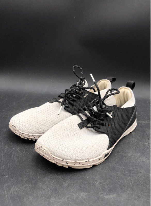 True Linkswear Men's Black White Athletic Shoes - Size 10.5