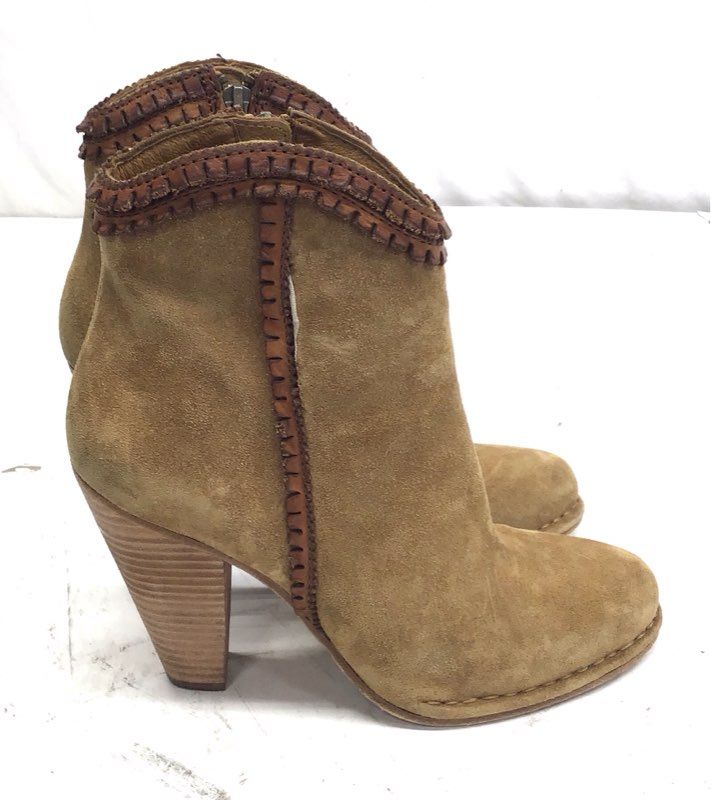 Frye Diana Tan Suede Whipstitch Ankle Booties Women's Size 7.5M