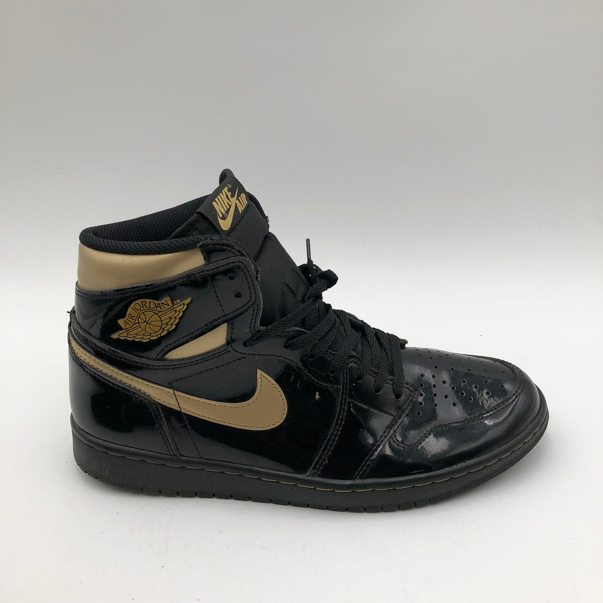 Nike Air Jordan 1 Retro High OG Black Metallic Gold Sneakers Size 10 COA
