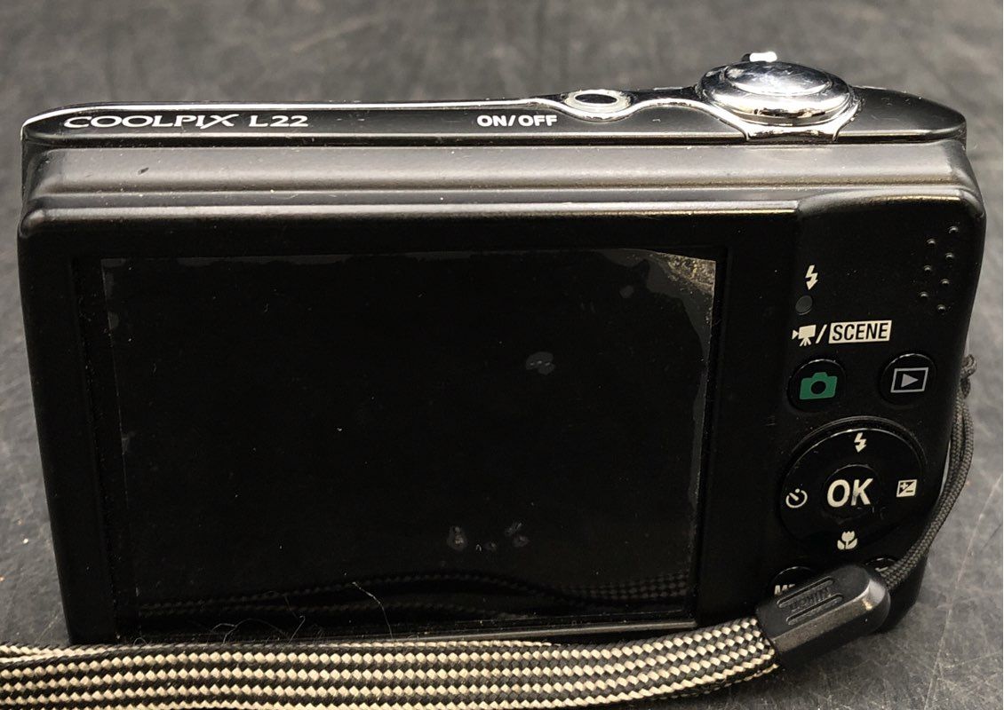 Nikon COOLPIX L22 12.0MP Auto Focus Point & Shoot Digital Camera