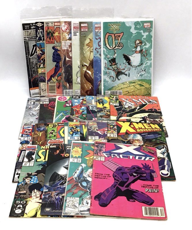 Comic Book Lot Marvel DC Mixed Eras Superhero Approx 30 Comics