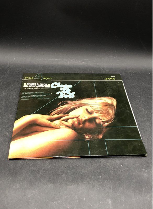 RONNIE ALDRICH, Today’s Themes For Young Lovers Percy Faith Record Lot