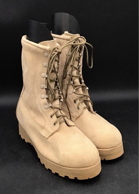 Vibram Men's Tan Combat Boots - Size 10.5W