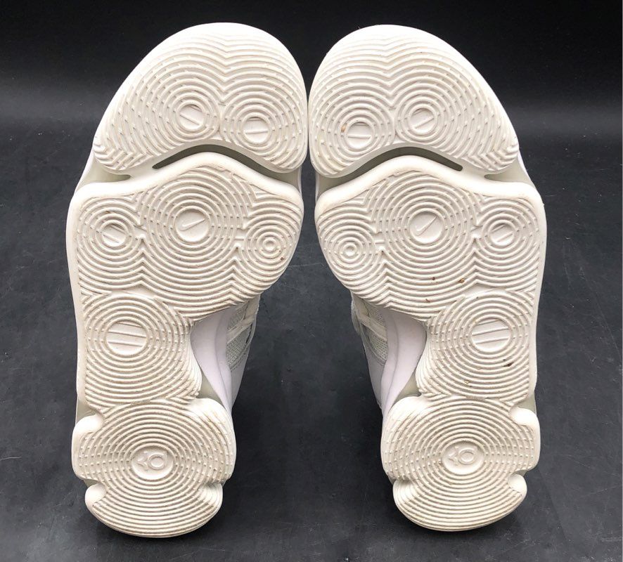 Nike Zoom KD 10 White Chrome Pure Platinum Youth Basketball Shoes Size 6.5Y