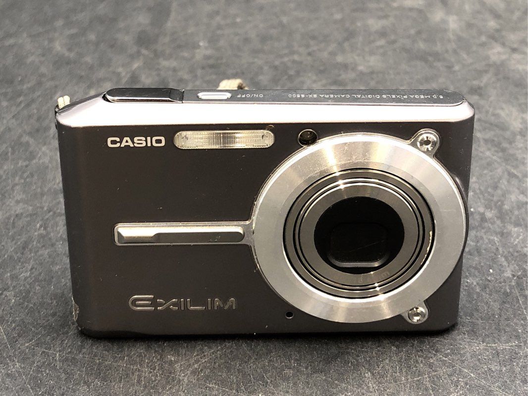Casio Exilim EX-S500 5.0MP Compact Digital Camera
