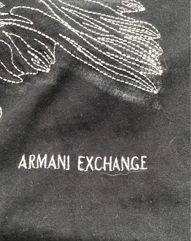 Armani Exchange Men&#39;s Black V-Neck Short Sleeve Graphic T-Shirt - Size M