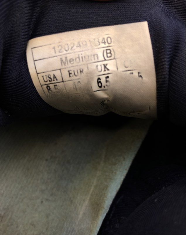 Brooks Women's Revel Green Athletic Shoes - Size 8.5