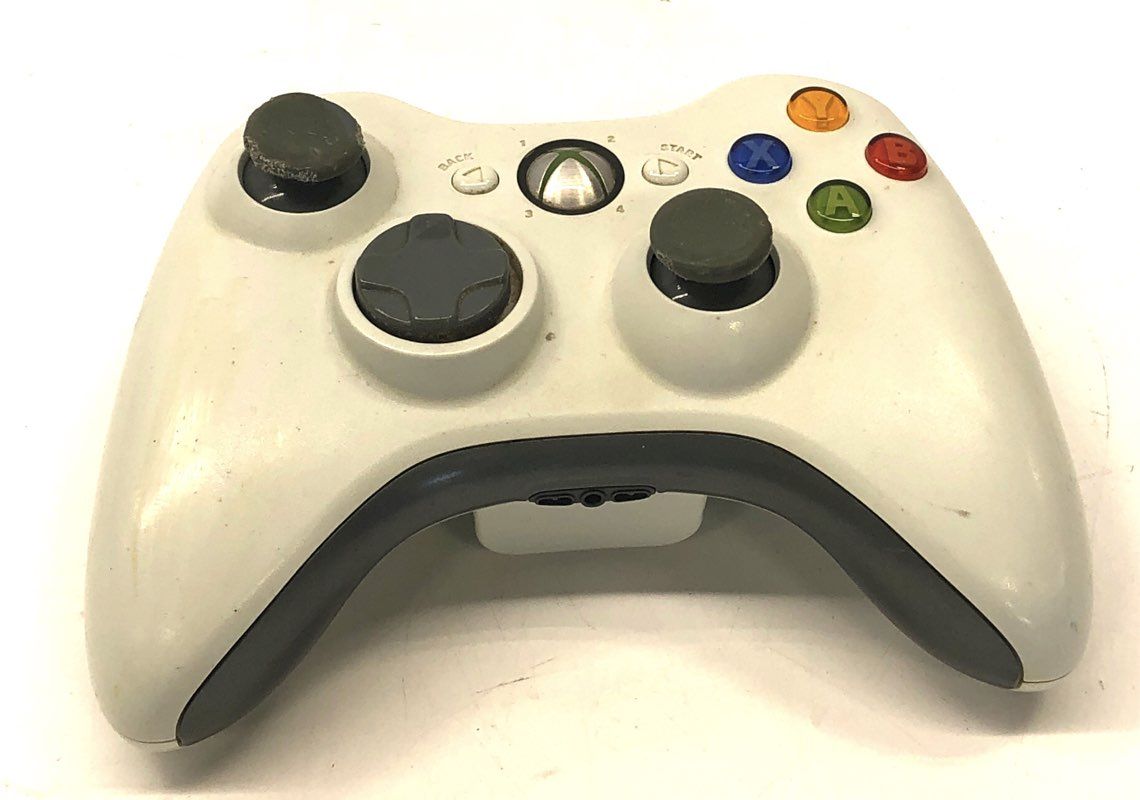 Grand Theft Auto V Warhammer 10 Xbox 360 Game Lot 2 Controllers Portal