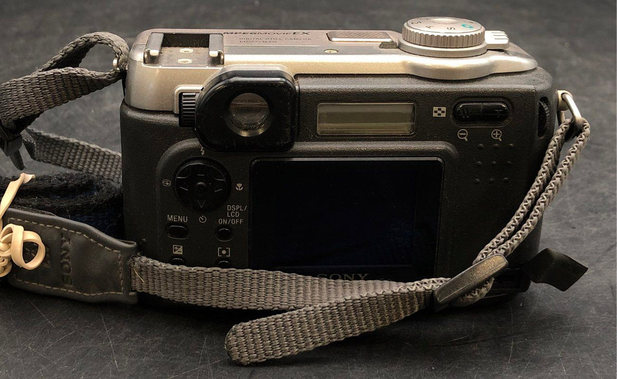 Sony Cyber-Shot DSC-S75 Compact Digital Still Camera