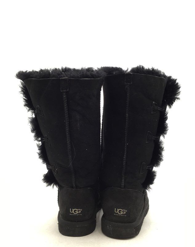 UGG Women&#39;s Bailey Button Triplet 1873 Black Shearling Boots - Size 6