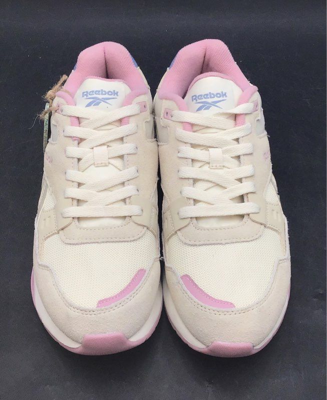 Reebok Rewind Run Chalk Pink Blue Low Top Sneakers Women's Size 10 NWT