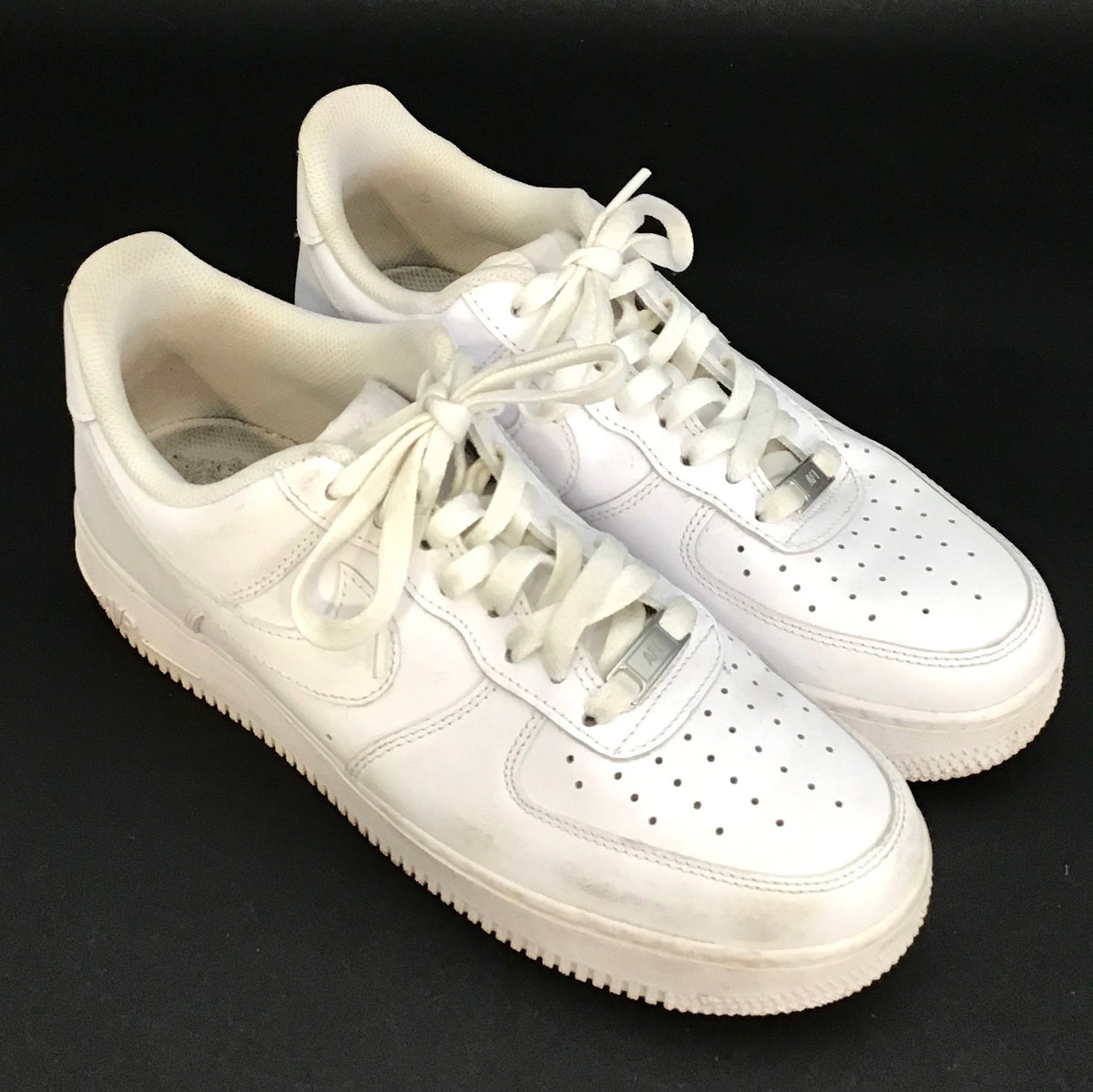 Nike Men&#39;s Air Force 1 &#39;07 White Athletic Shoes - Size 8.5