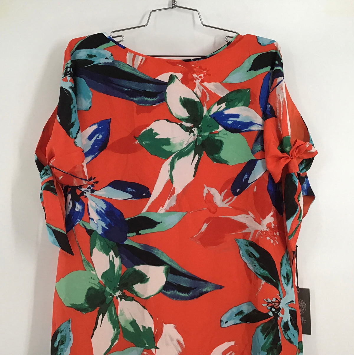 NWT Vince Camuto Women&#39;s Red Floral Short Sleeve Boat Neck Shift Dress - Size 10