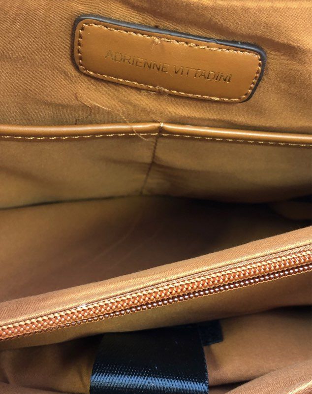Adrienne Vittadini Natural Pebbled Tote Bag NWT Gold Hardware Workbook Sleeve
