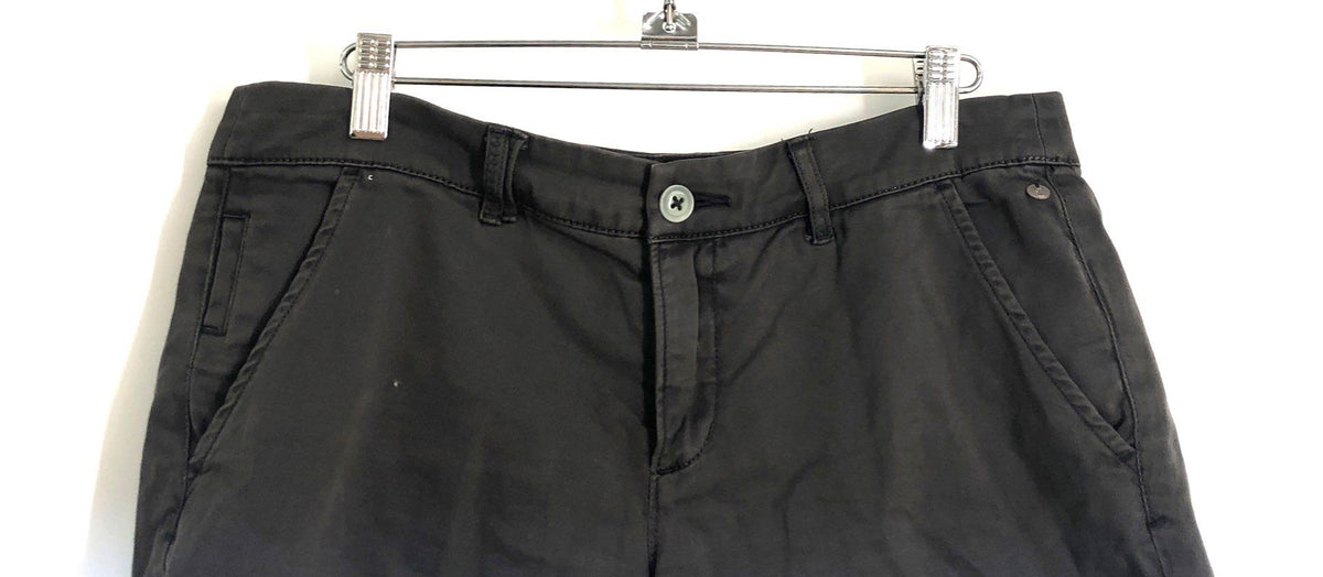 Pilcro and the Letterpress Women's Dark Gray Hyphen Cuffed Cotton Shorts Sz 27