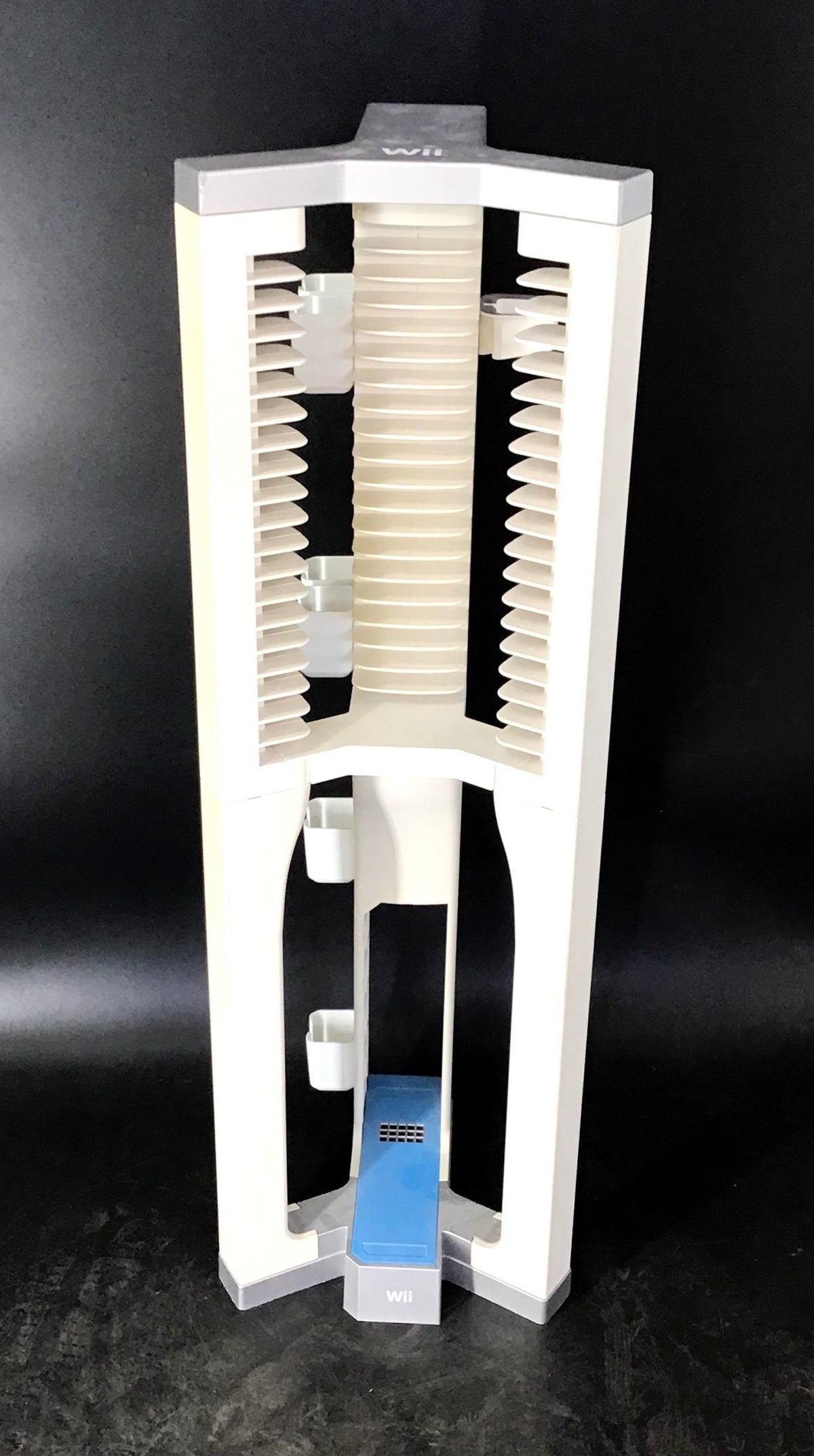 Nintendo Wii White Game Storage Rack Tower Disk Stand