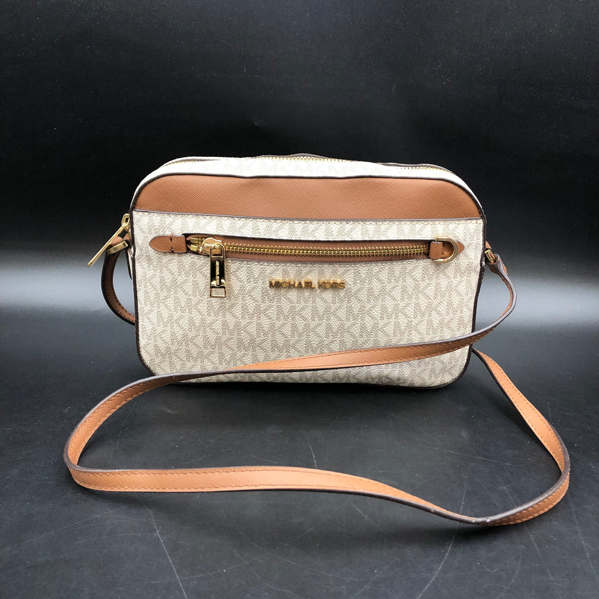 Michael Kors Ivory Brown Jet Set Camera Crossbody Bag Gold Hardware COA