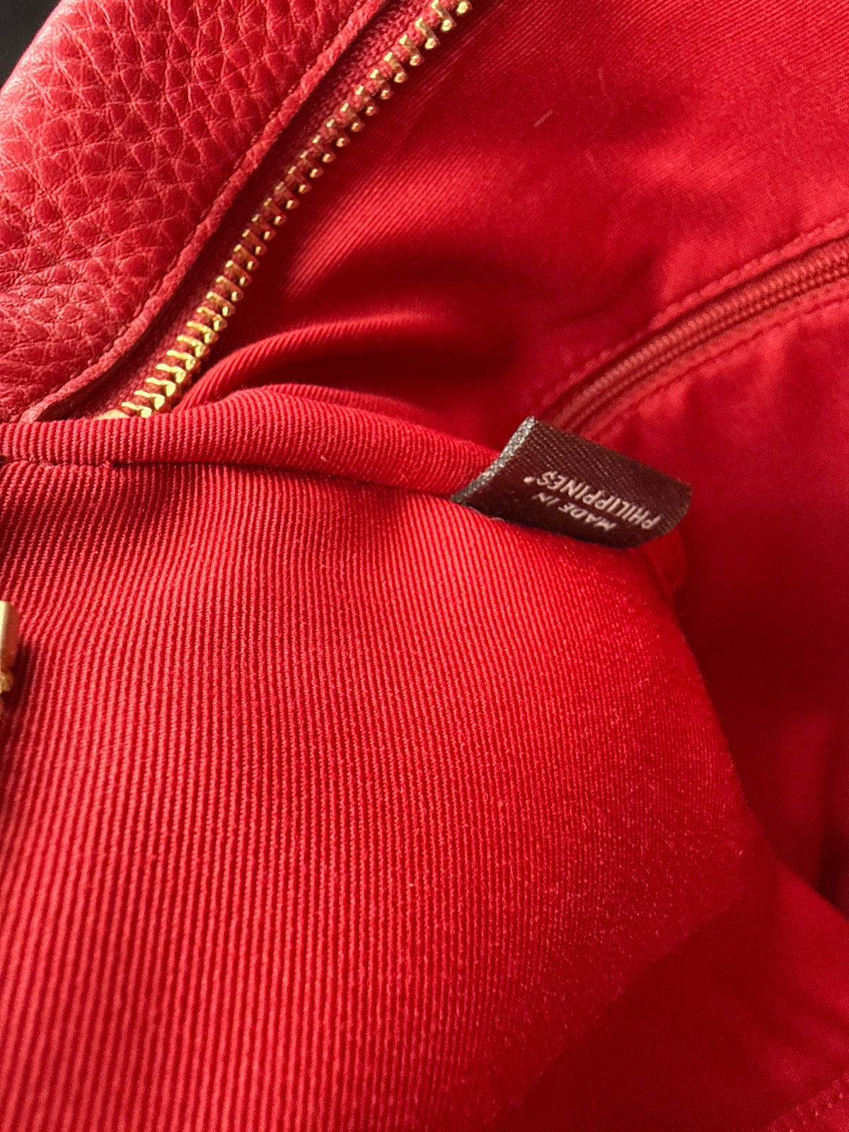 Coach Red Pebbled Leather Crossbody Bag Gold Hardware COA