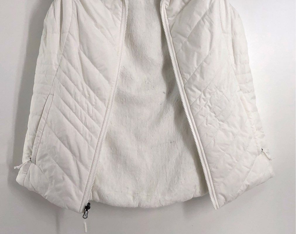 The North Face Women&#39;s White Full-Zip Reversible Vest - Size Medium