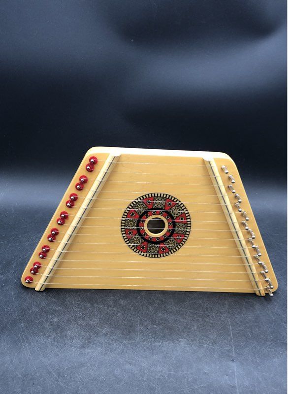 HearthSong Lap Harp Zither 15-String Romanian Made Natural Wood Finish w/ Case