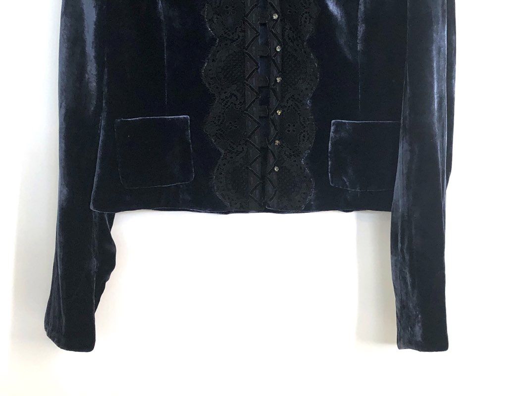Vintage Y2K Saks Fifth Avenue Women's Navy Velvet Lace Rhinestone Blazer Jacket