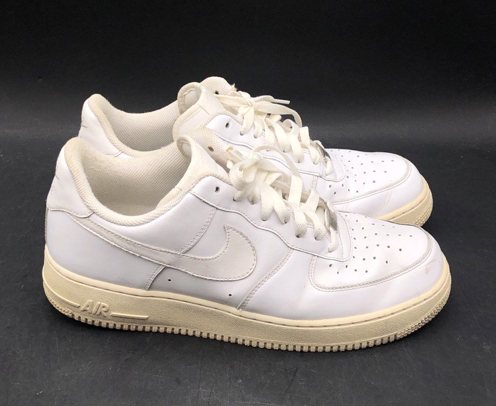 Nike Air Force 1 Low 07 Triple White Leather Sneakers Size 10.5