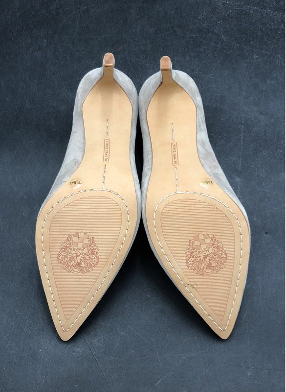 Vince Camuto Women's Cream Pump Heels - Size 9.5M