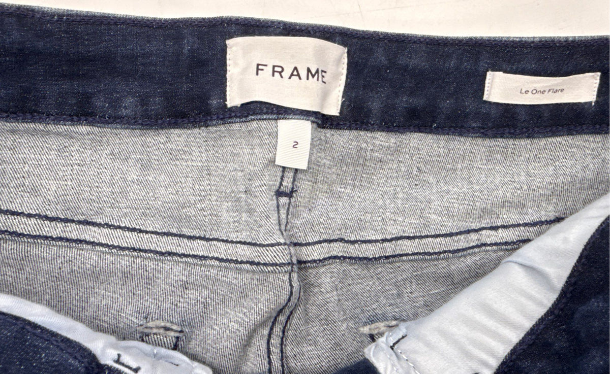 Frame Women's Le One Flare Jeans KELR Dark Wash Denim NWT Size 2