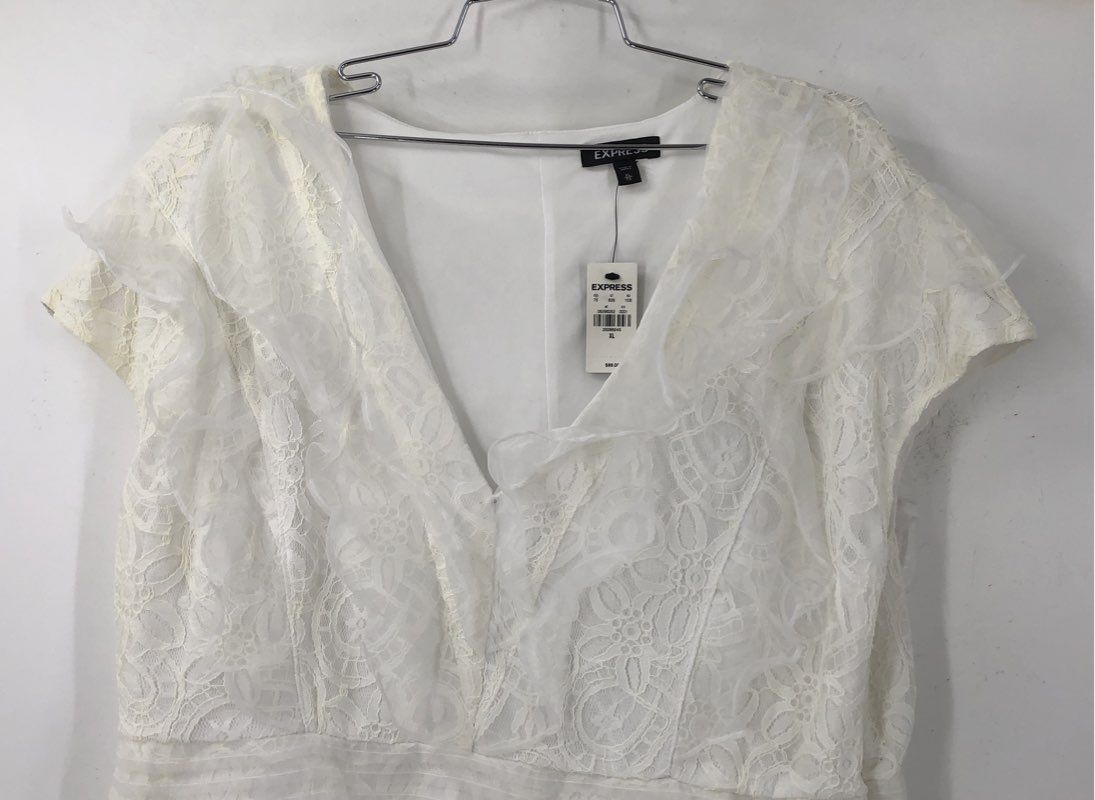 NWT Express Women's White Blouse - Size XL