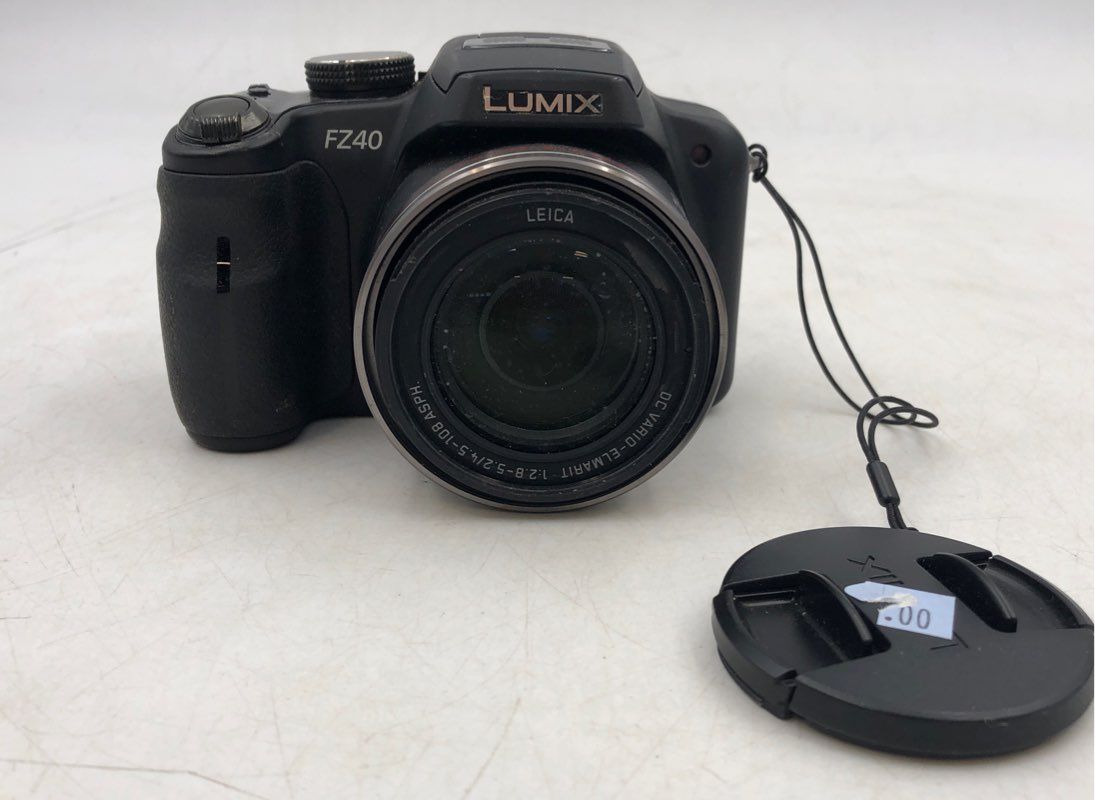 Olympus &amp; Panasonic Lumix DMC-FZ40 Digital Camera W/ Battery Charger Lot Of 3